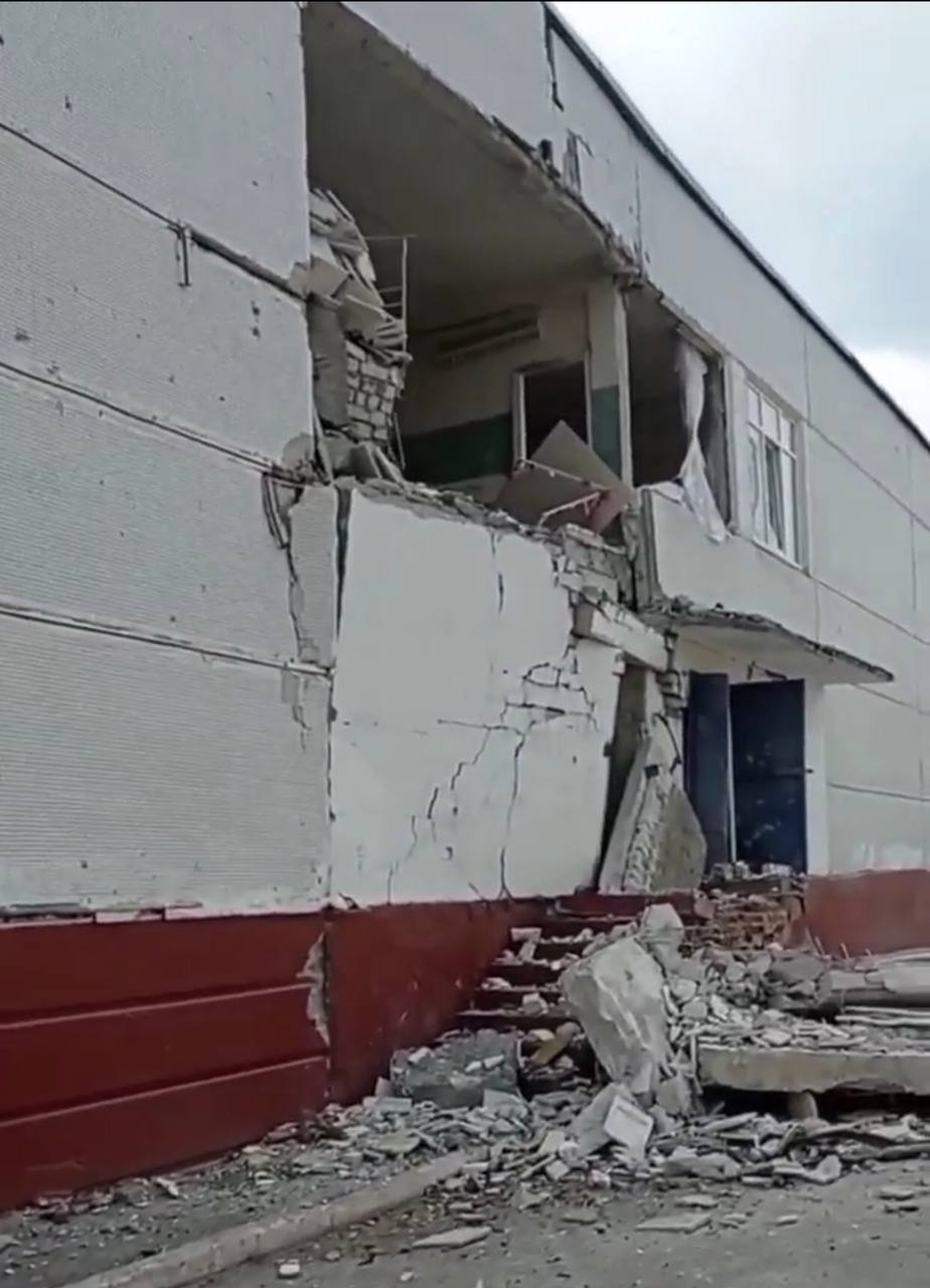 зруйнована школа в Харкові