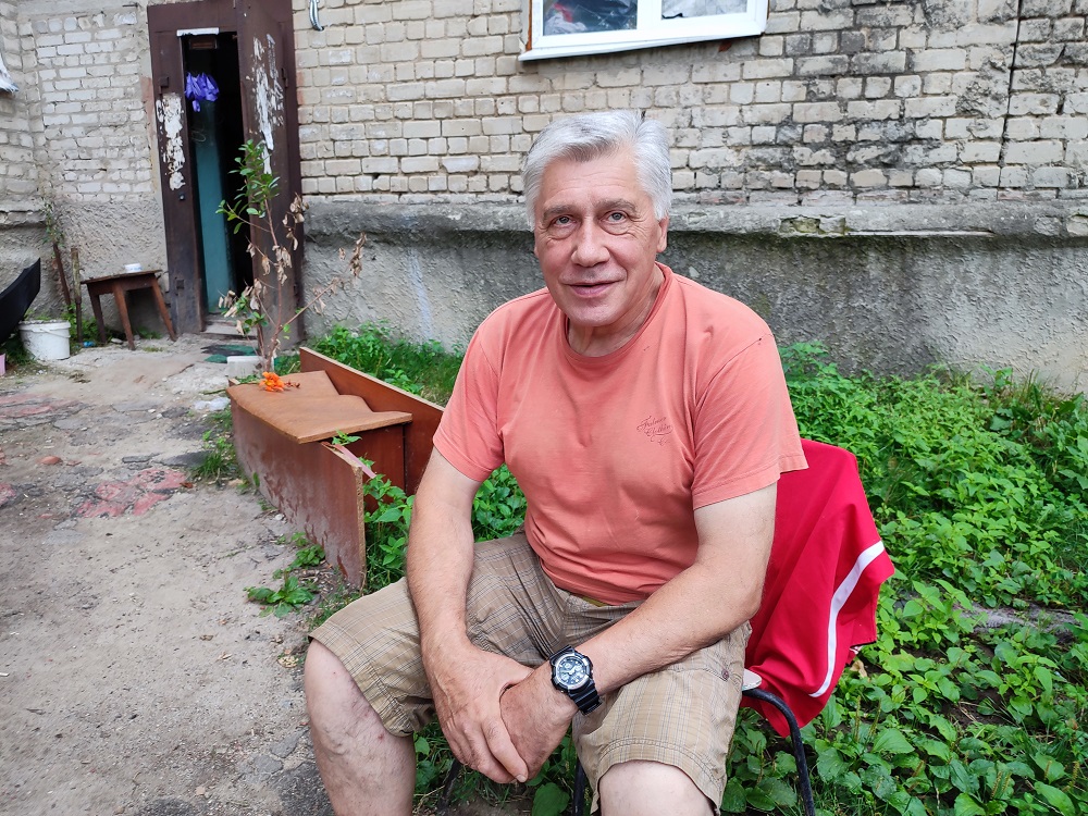 Володимир Башлай у дворі