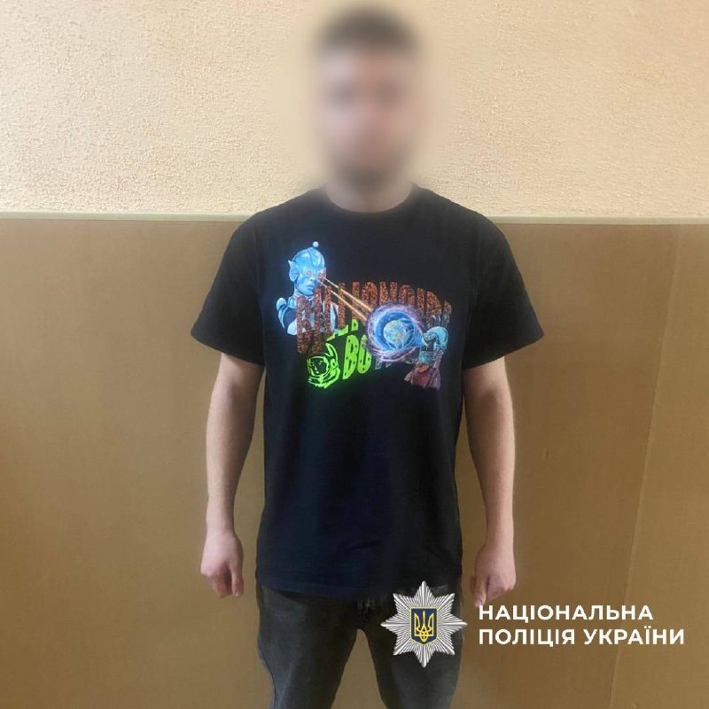У Харкові група молодиків лякала перехожих стартовим пістолетом
