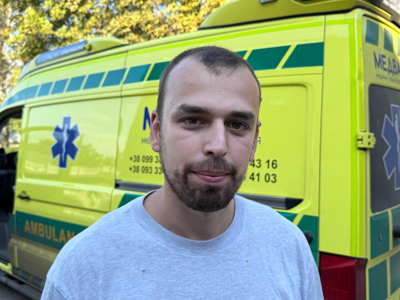 Волонтер Богдан Зуяков