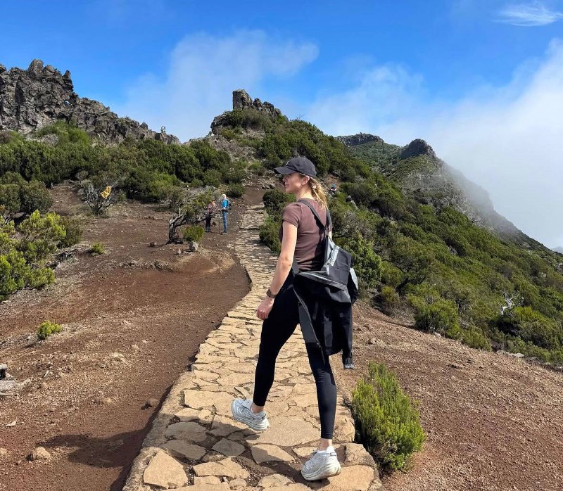 Харьковская звезда тенниса Свитолина наслаждается отпуском на Мадейре