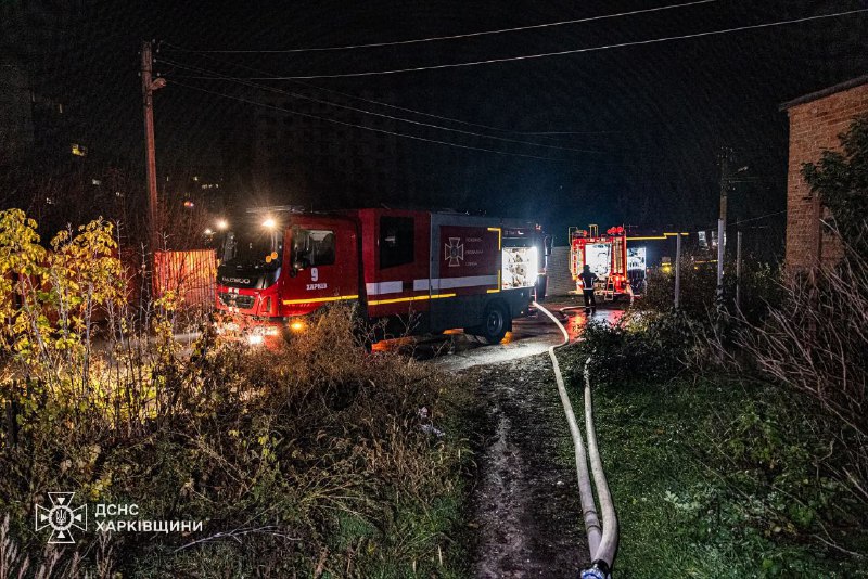 Пожежа у покинутій приватній оселі по провулку Дегтярному в Київському районі Харкова