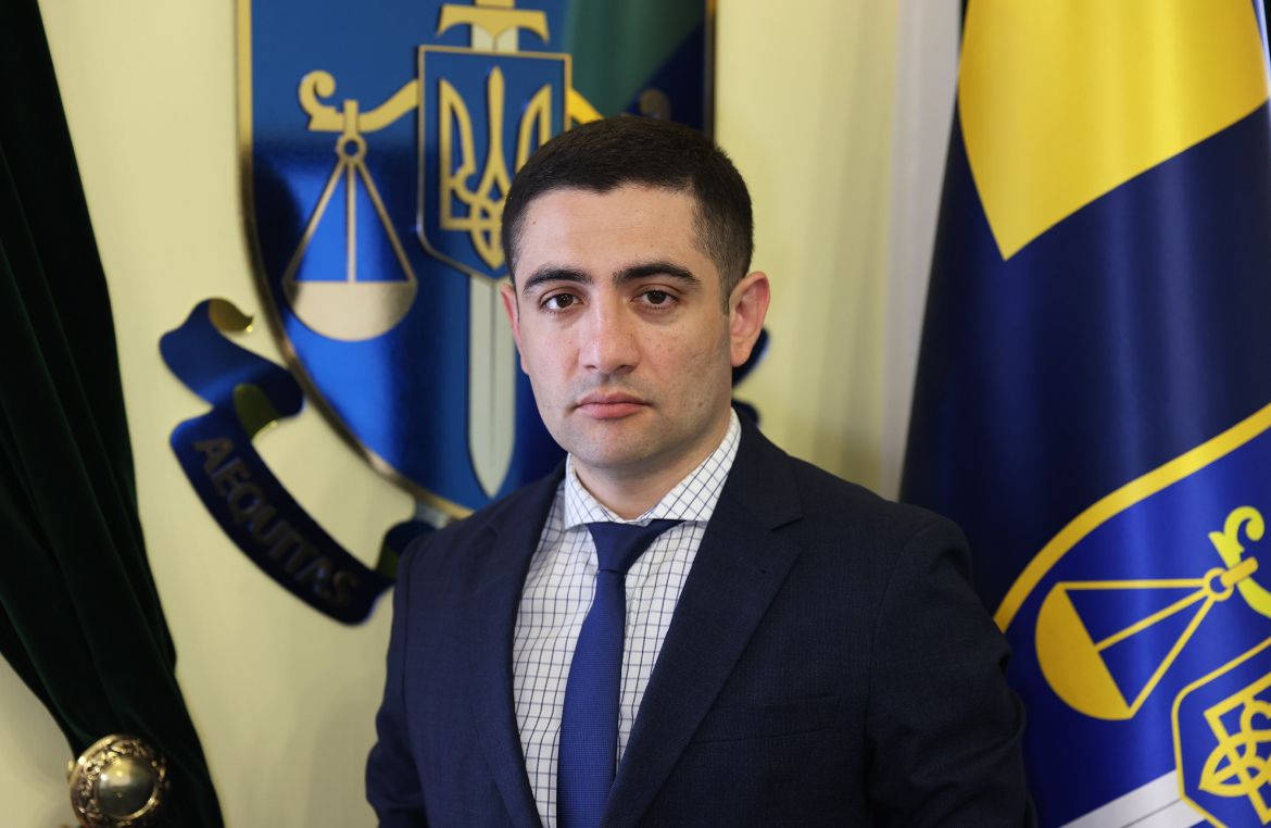 Амил Омаров