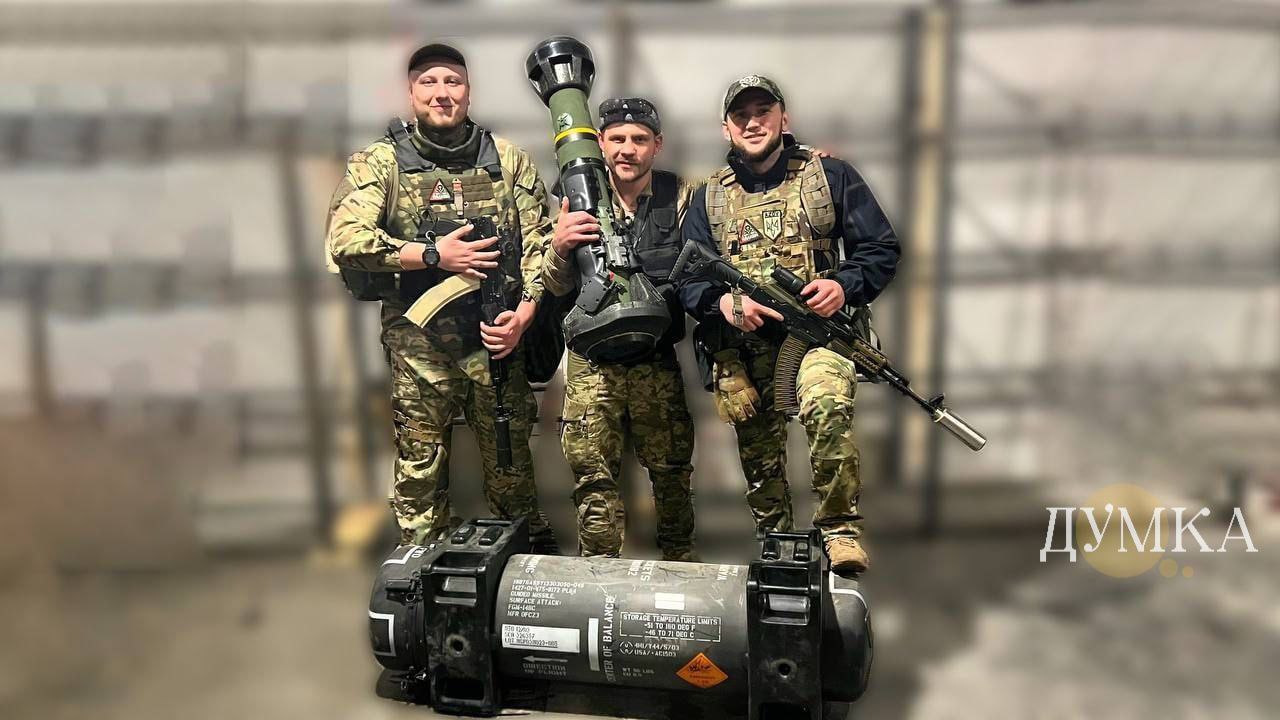 Костянтин Немічев (ліворуч) і Сергій "Чилі" Величко (праворуч)