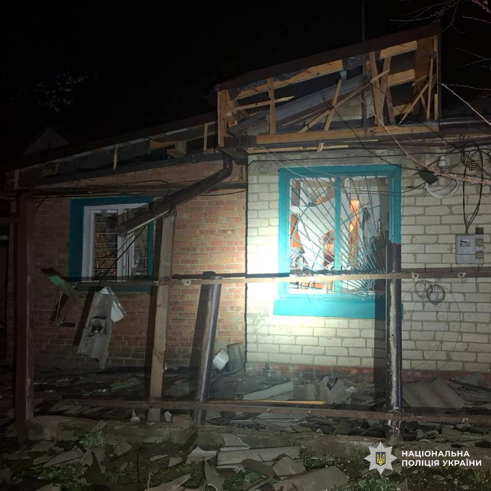Гатили авіацією та дронами: поліція показала наслідки обстрілу Харкова та області