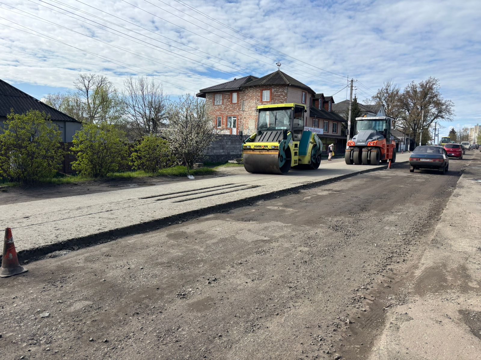 На Харківщині ремонтують ключові траси для потреб оборони: виконано робіт на понад 140 млн грн