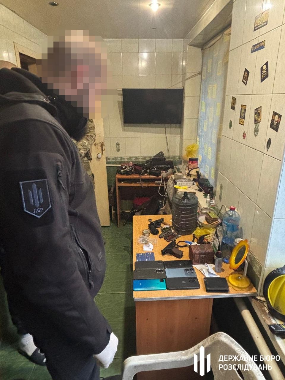 У Харкові викрили мільйонний наркобізнес під "кришуванням" правоохоронця – ДБР