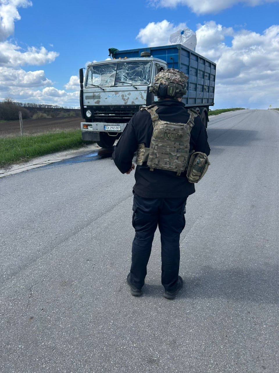 Армія РФ "перемогла" закрите відділення Укрпошти на Харківщині: кадри з місця