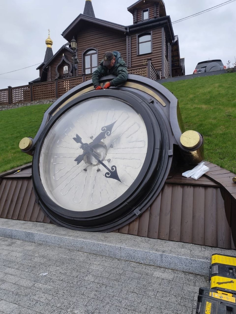 У Харкові модернізували годинник у Саржиному Яру (ФОТОФАКТ)