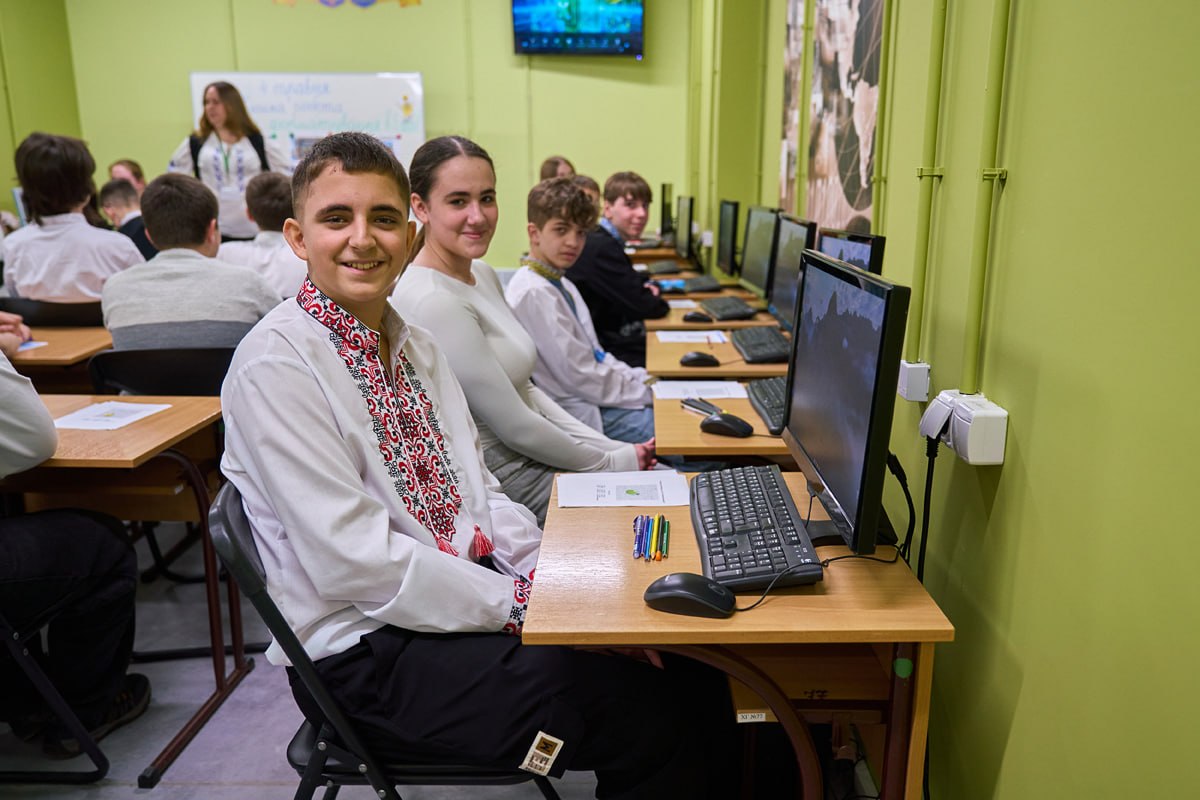 У новій підземній школі в Харкові у змішаному форматі можуть навчатися більше 1800 учнів – мерія