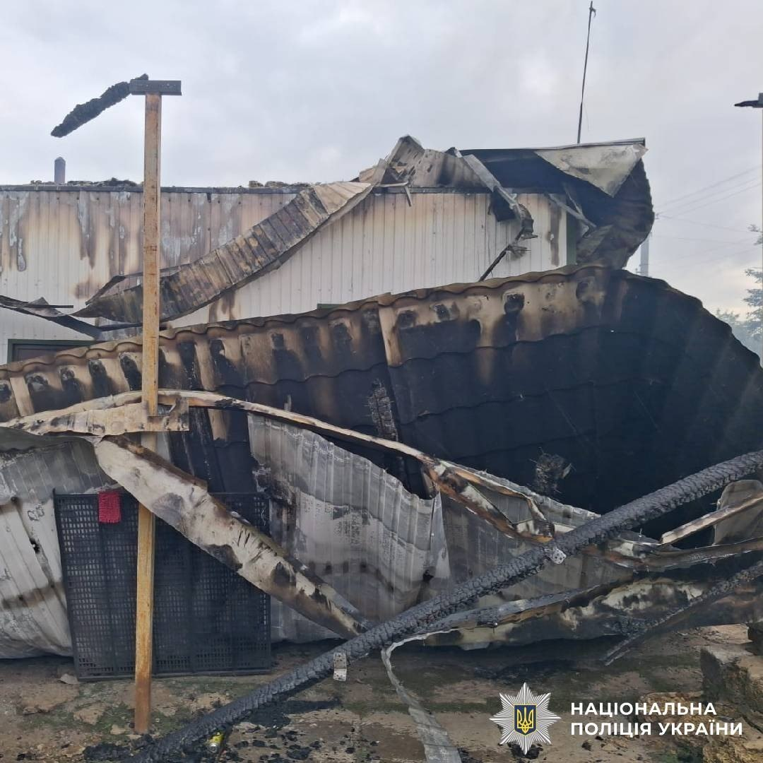 Поліція показала руйнування після ударів РФ по Харкову та області