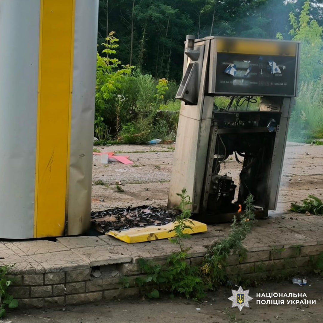 Росія атакувала Харків і п'ять районів області: поліція показала наслідки обстрілів