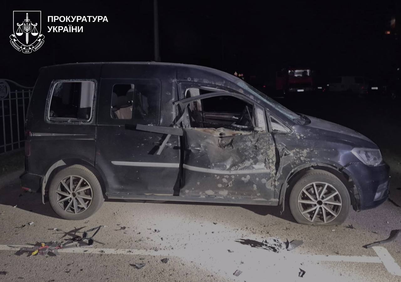 Прокуратура повідомила, що вночі обстріляли російські окупанти в Харкові: кадри з місця