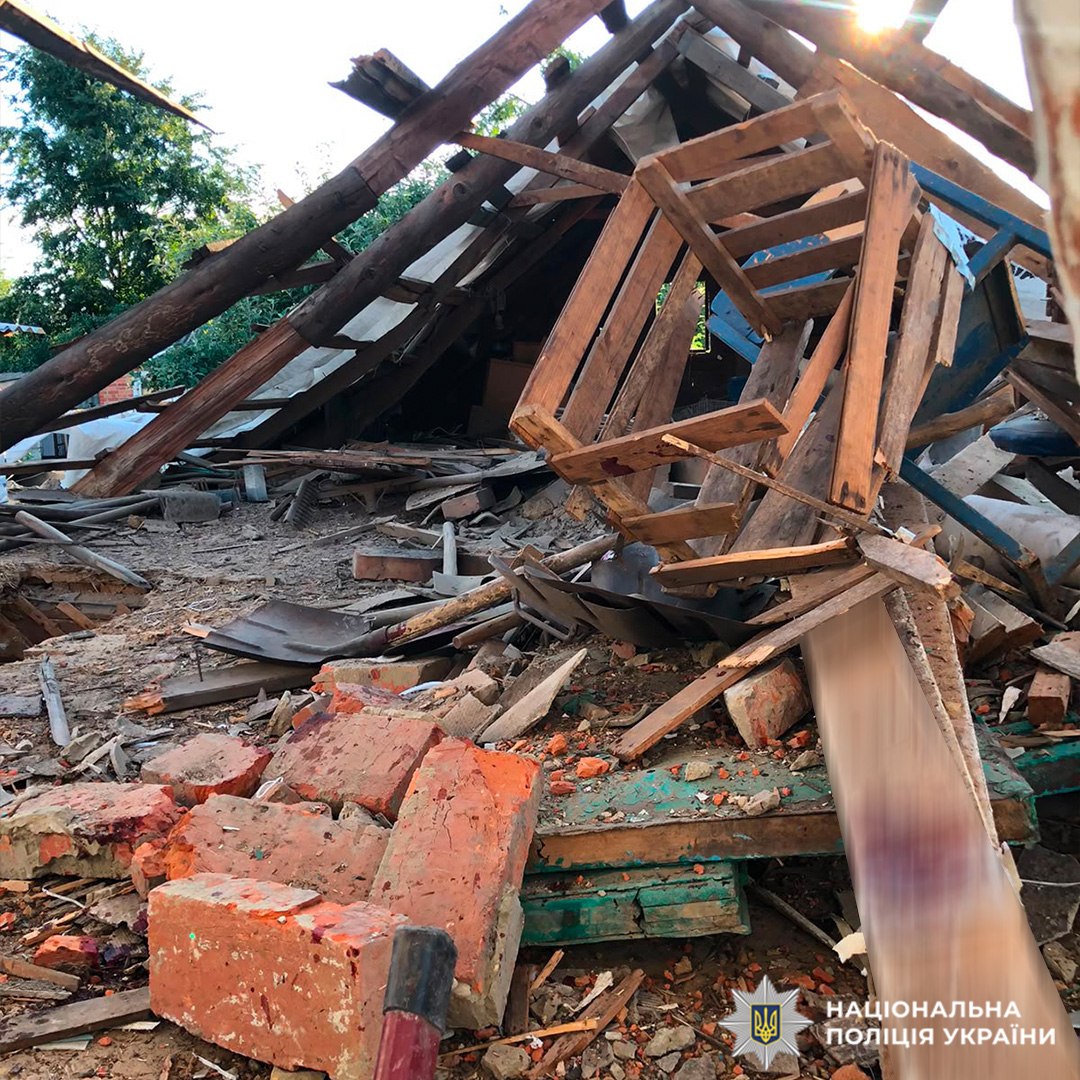 Поліція повідомила подробиці вибуху на Харківщині: чоловік підірвався на боєприпасі від російського дрона