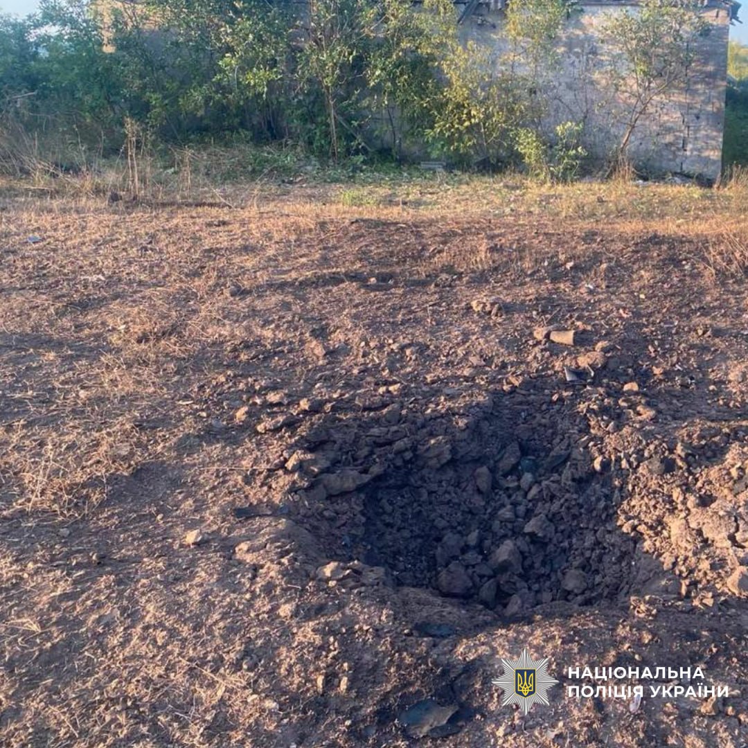 Росія обстріляла Харків і п'ять районів області за добу: поліція показала кадри руйнувань