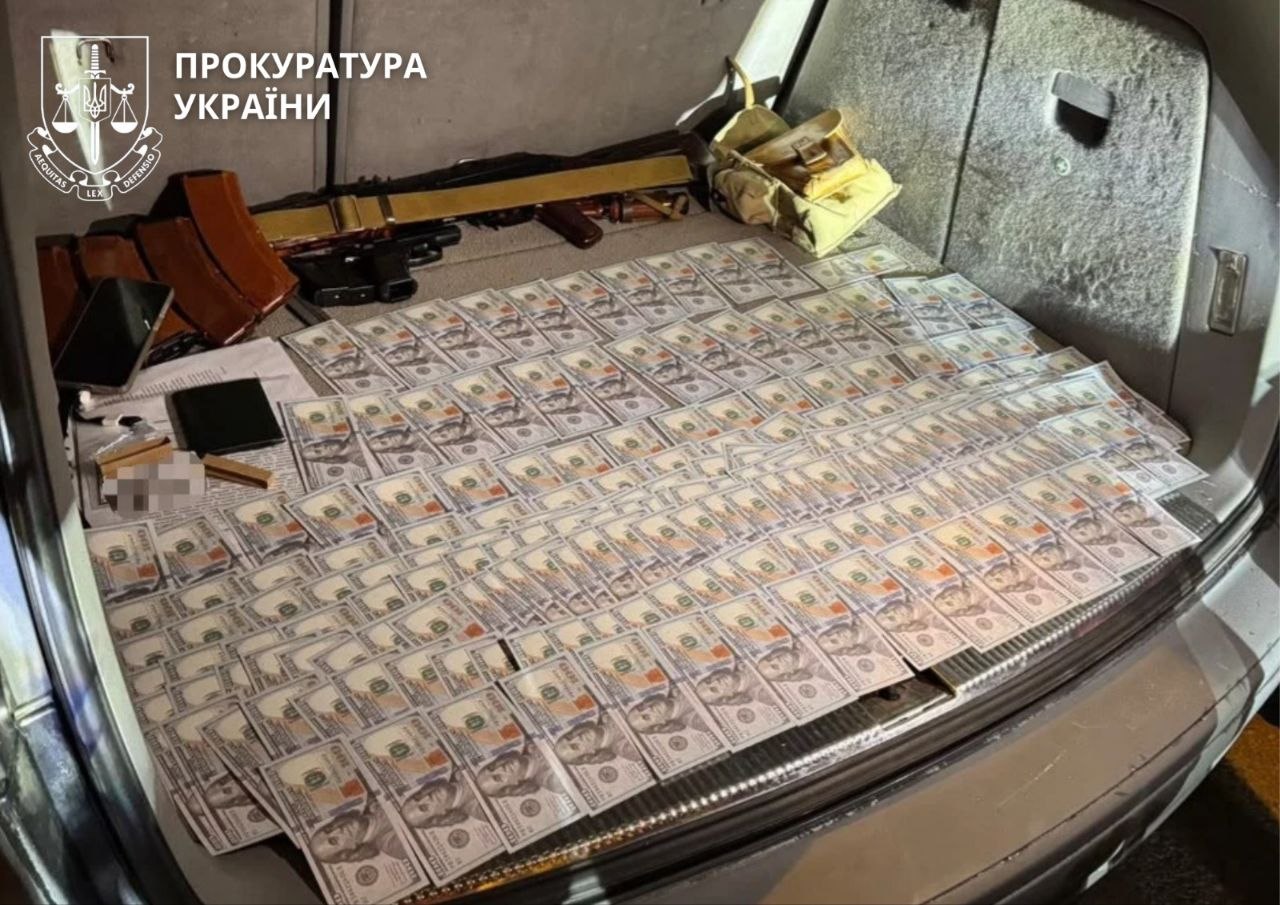 Обіцяв непридатність і виїзд за кордон: у Харкові затримали командира взводу