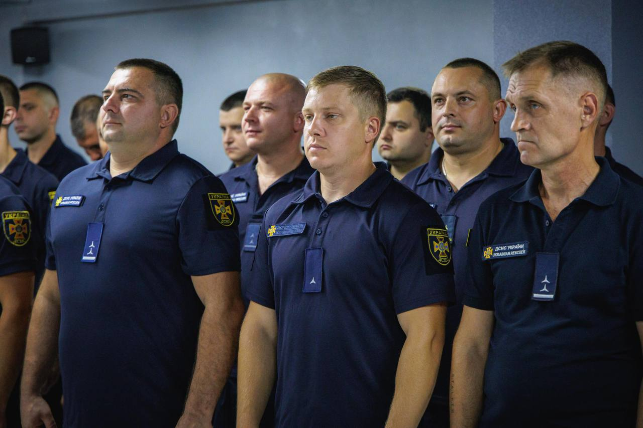 Харківські рятувальники отримали відзнаку Президента "За оборону України"