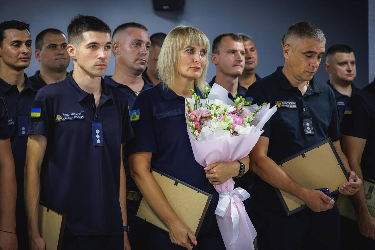Харківські рятувальники отримали відзнаку Президента "За оборону України"