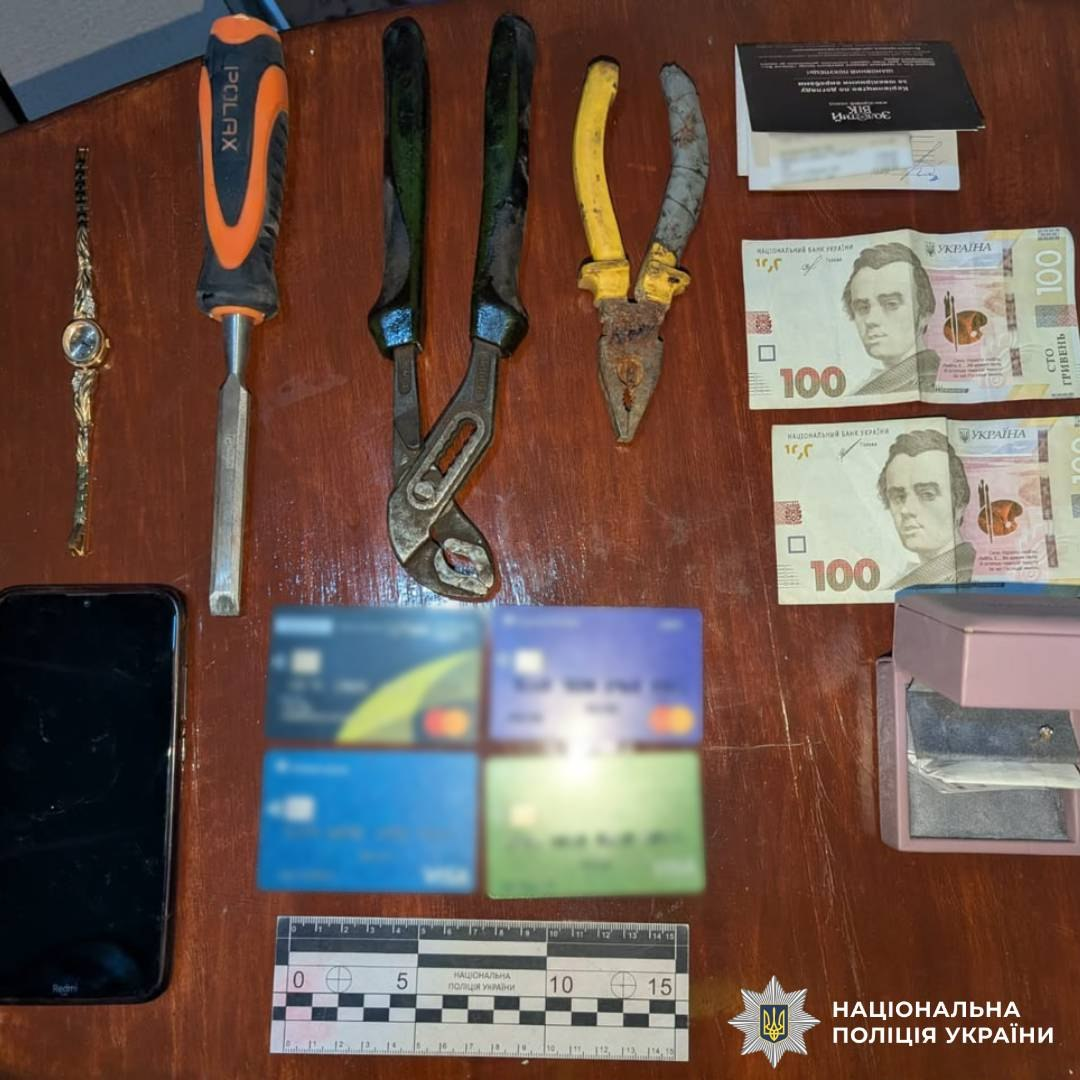 На Харківщині затримали чоловіка, який обікрав будинок на понад 75 тис. грн