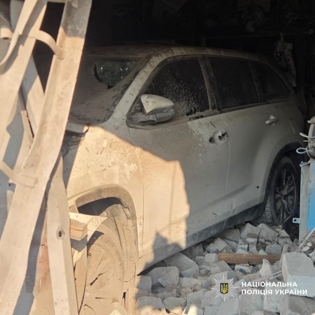 Поліція показала наслідки ворожих атак на Харківщину: кадри з місць влучань