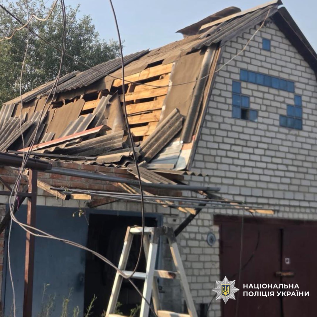 Поліція показала наслідки ворожих атак на Харківщину: кадри з місць влучань