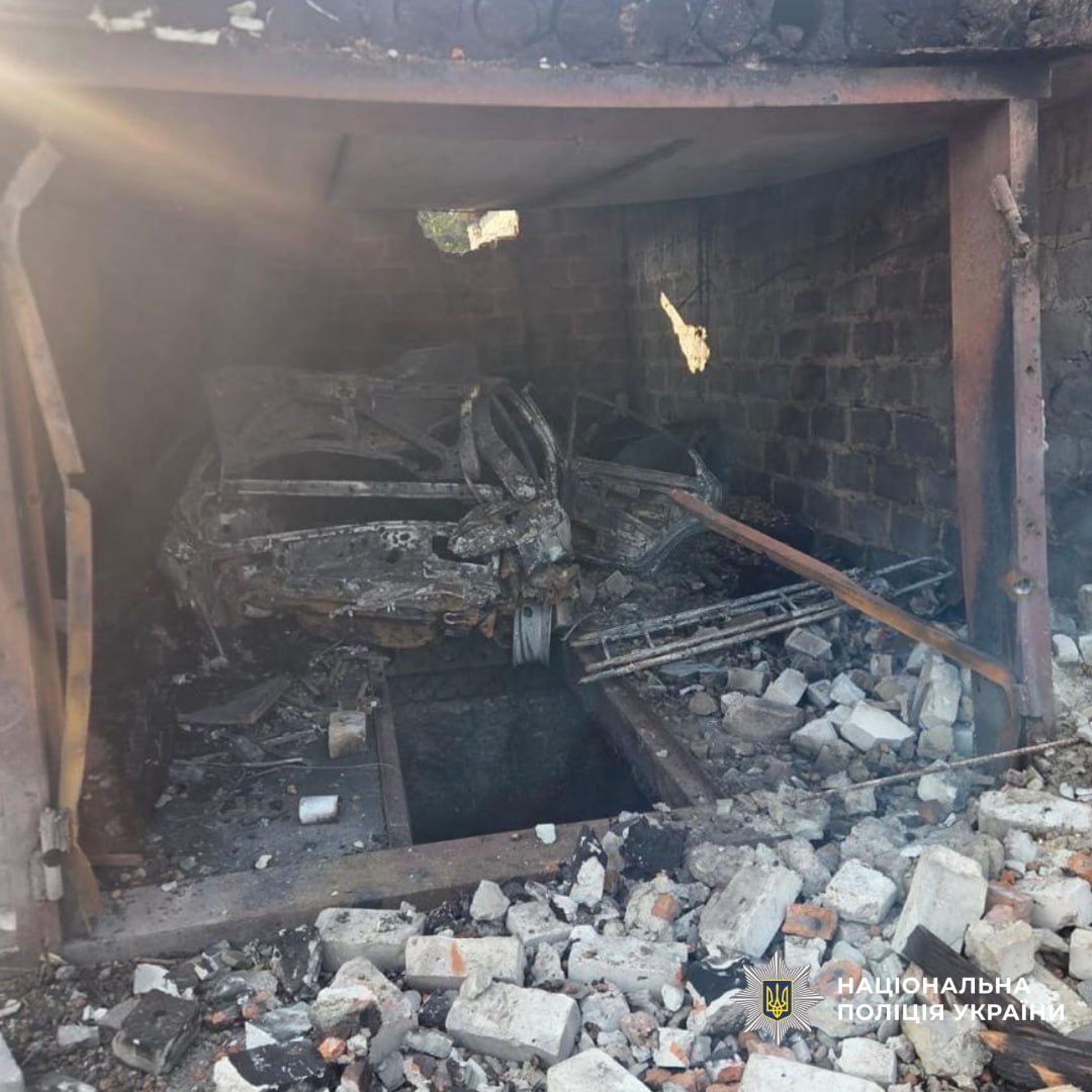 Поліція показала наслідки ворожих атак на Харківщину: кадри з місць влучань