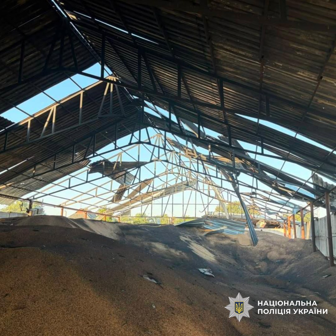 Поліція показала наслідки ворожих атак на Харківщину: кадри з місць влучань