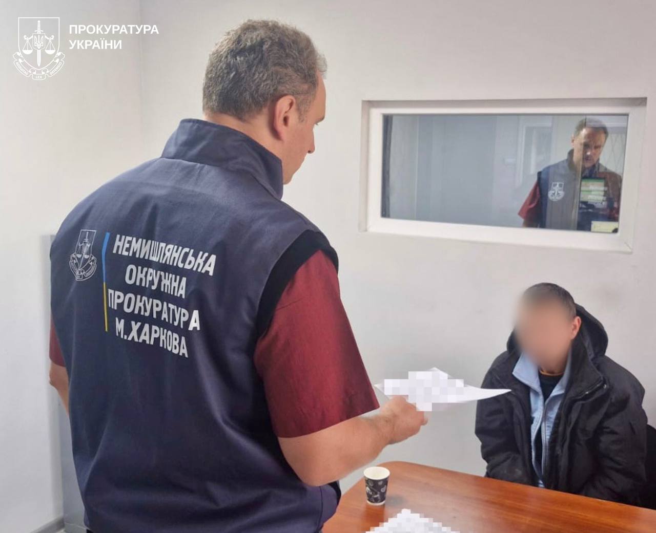 У Харкові чоловік ножицями порізав товариша по чарці