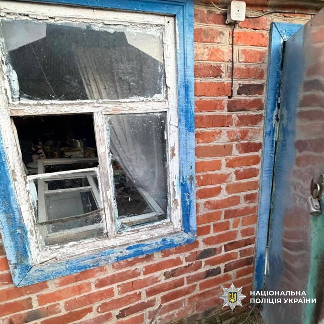 Поліція показала наслідки російських атак по цивільних об’єктах на Харківщині