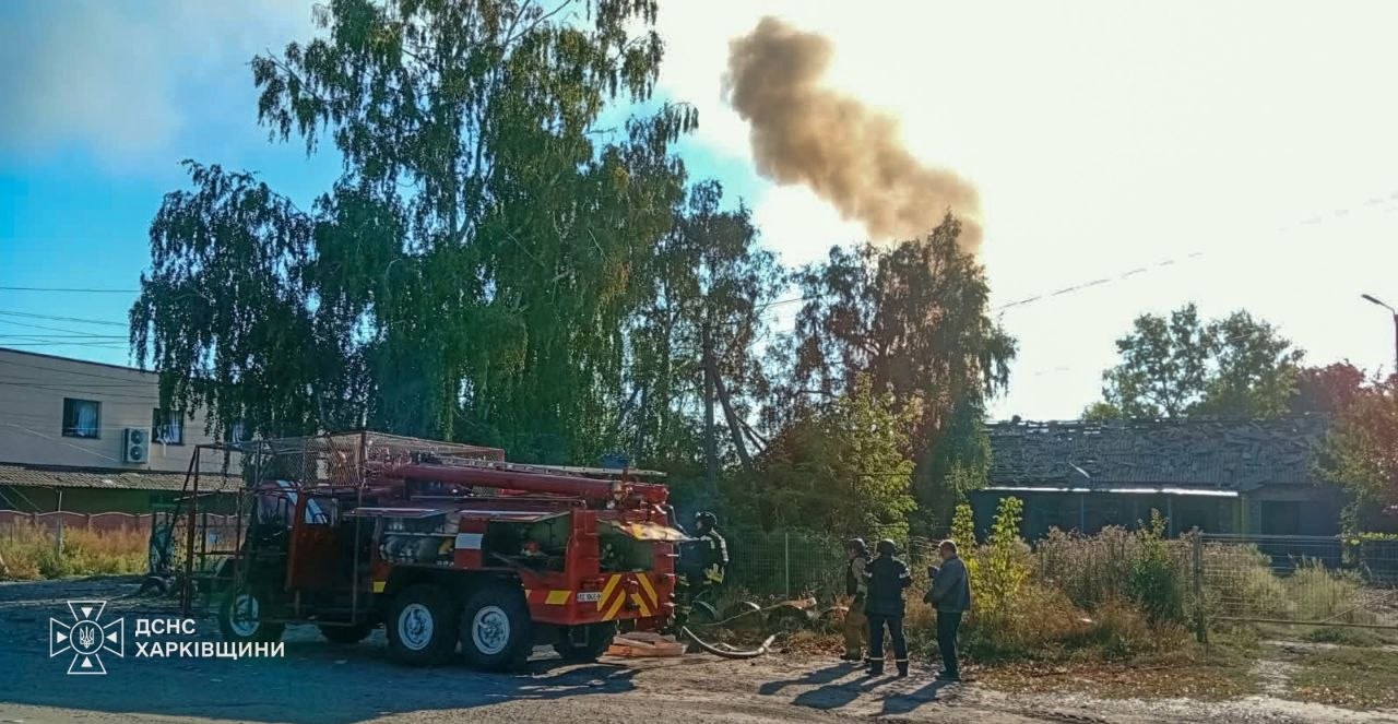 На Харківщині росіяни двічі вдарили по Шевченковому: що палало