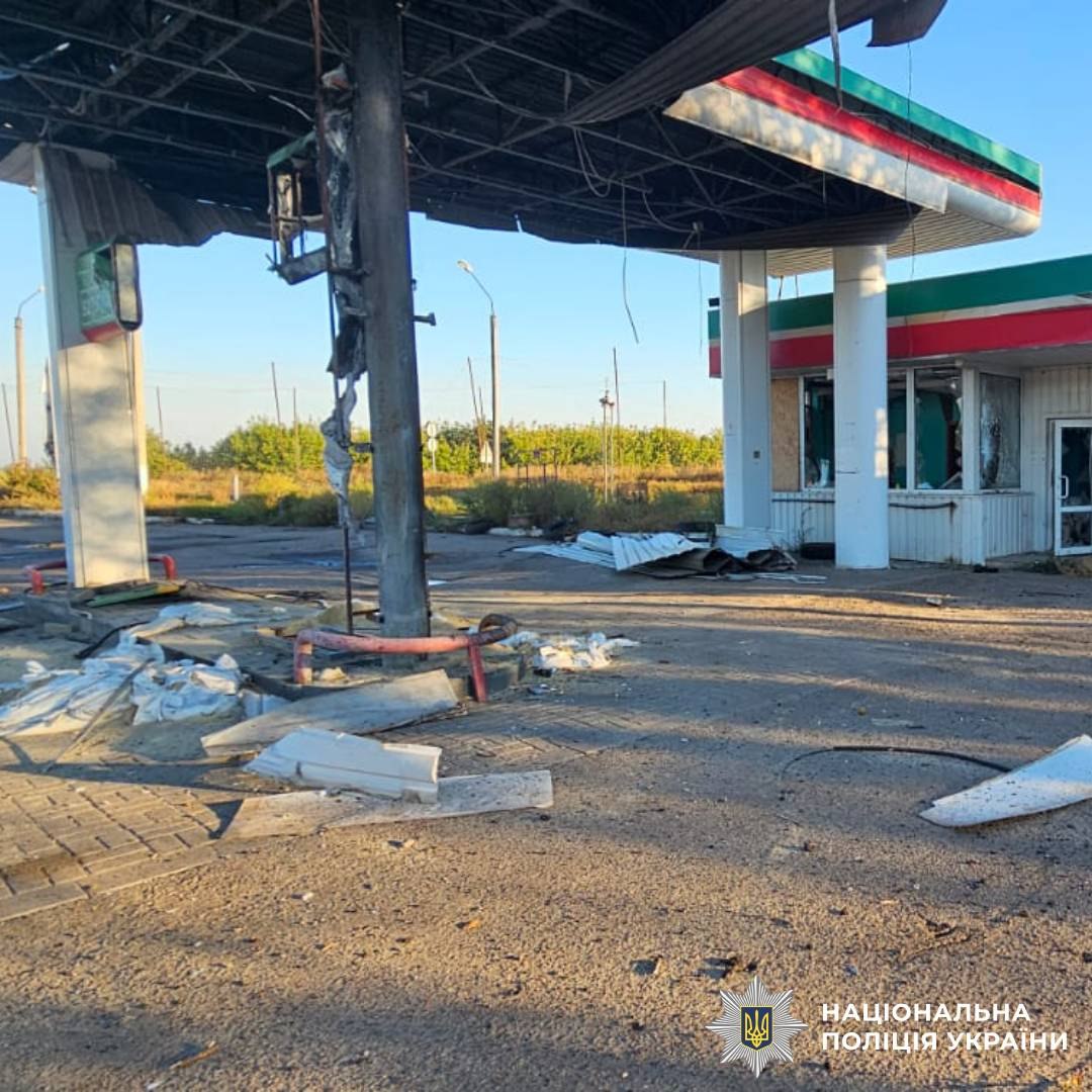 Поліція показала наслідки російських обстрілів Харківщини за добу