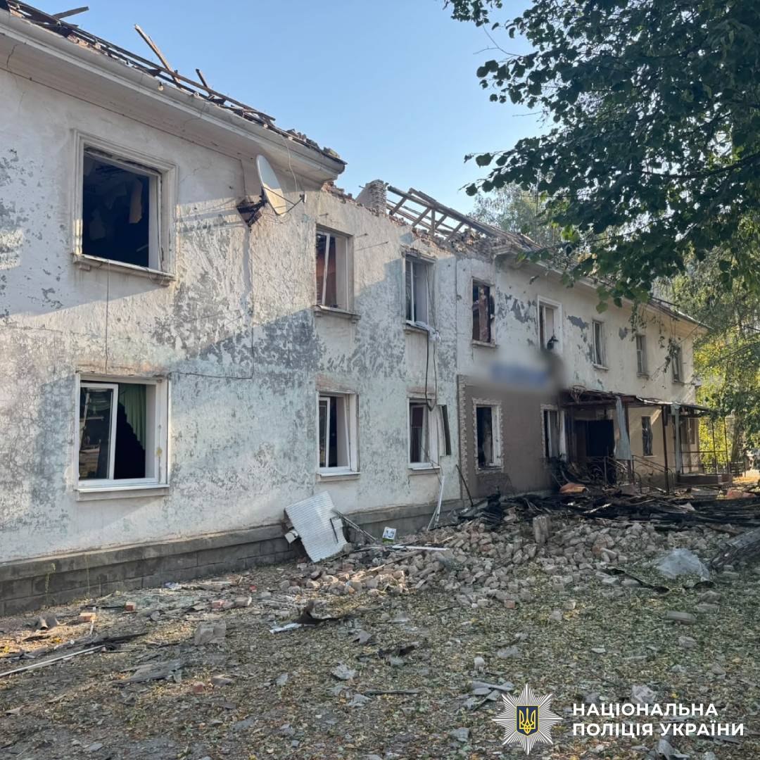 Залізниця, ферма та машини: поліція показала, по чому били росіяни на Харківщині