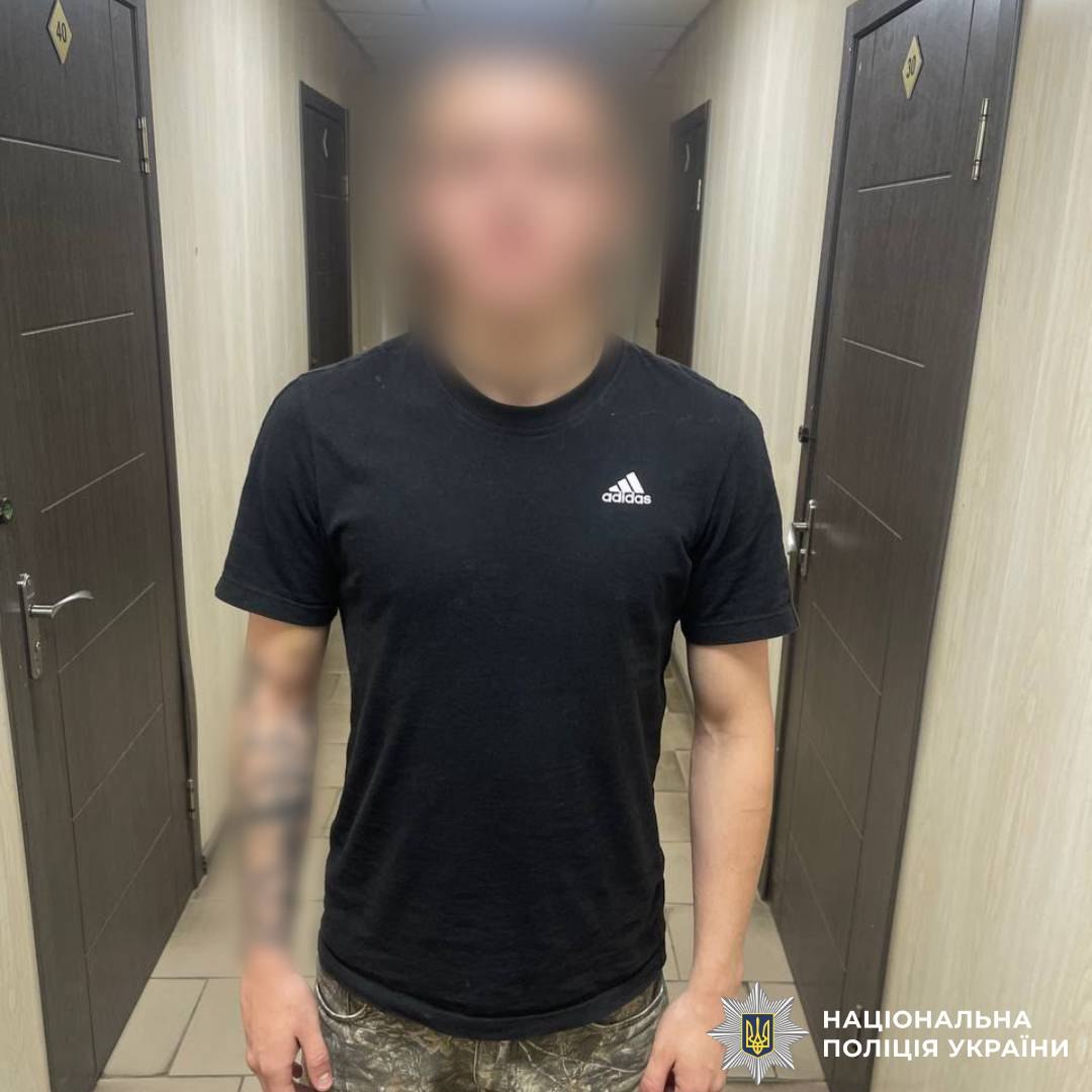У Харкові молодик кидався на медиків і травмував поліцейського