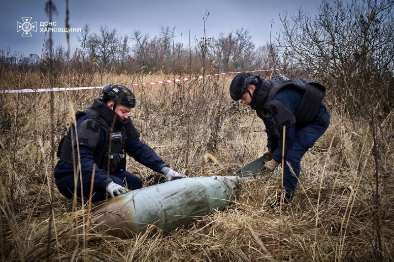 На Харківщині підірвали 500-кілограмову авіабомбу: Кадри з місця