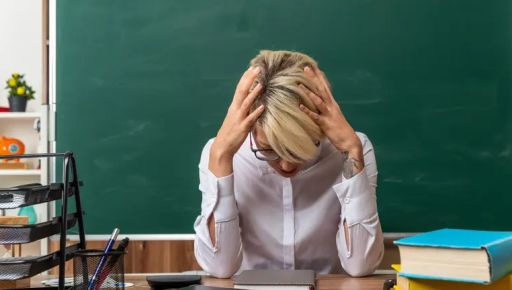 У ліцеї на Харківщині спалахнув скандал через цькування педагогів у TikTok