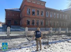 Оккупанты уничтожили здание администрации в Двуречной: Кадры с места