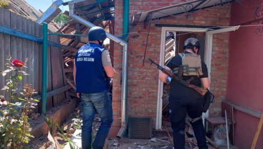 У Вовчанську росіяни поранили мирну мешканку: Кадри з місця