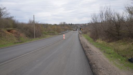 Ремонт харьковской Окружной: удар БПЛА по асфальтобетонному заводу повлиял на темпы работ
