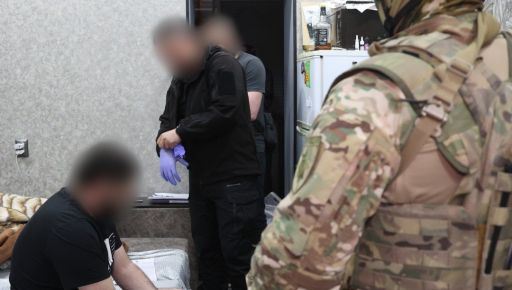 На Харьковщине двое рецидивистов ворвались в дом и ограбили молодого человека