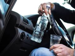 П'яні за кермом: патрульні показали результати "Драгера" водіїв, спійманих на Харківщині