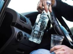В Харькове пьяный водитель предлагал патрульным $300 взятки