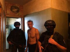 Обіцяв вивезти речі із зони бойових дій: На Харківщині викрили інтернет-шахрая