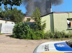 Під Харковом російський дрон здетонував поблизу зупинки: є постраждалий