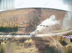 Пограничники показали, как "приземляют" российские дроны и бьют по технике РФ на Харьковщине
