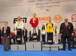 Юная спортсменка из Харькова стала бронзовым призером чемпионата Европы по пауэрлифтингу