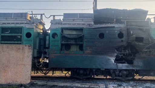 Росіяни вдарили по залізниці Харківщини: пошкоджено депо і вокзал
