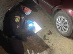 На Харківщині чоловік погрожував поліцейським бойовим пістолетом: деталі