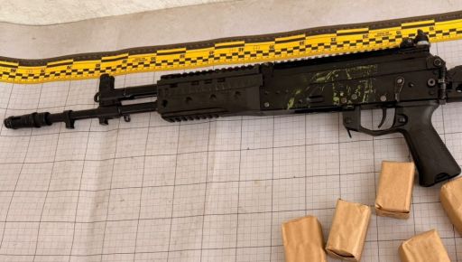 На Харьковщине мужчина нашел новый российский АК-12 и 300 патронов