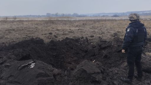 В Харьковской области оккупанты ударили 2 УАБами по частным домам: Кадры с места