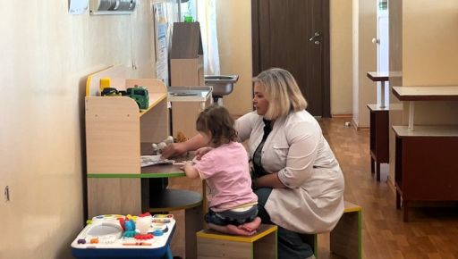 Стало відомо, у якому стані перебуває дівчинка, чий брат загинув після падіння з вікна